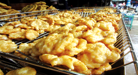 How many pieces of squid patties are in 1 kg?
